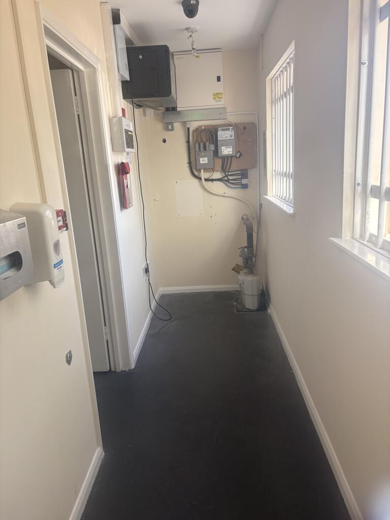 Front pedestrian entrance hall