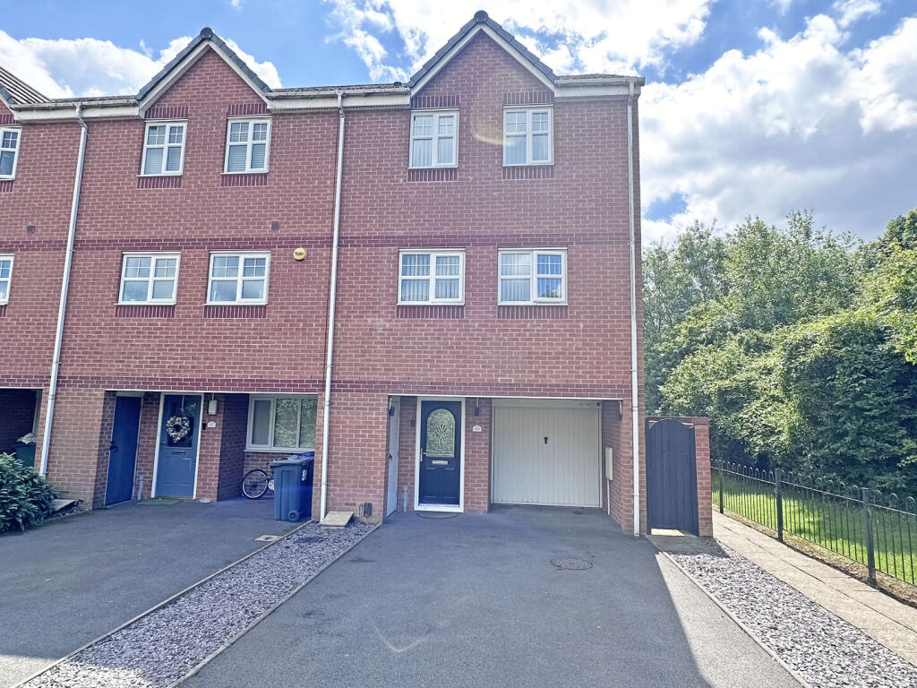 4-bed terraced on Thunderbolt Way, TIPTON, DY4 9SG, £270,000