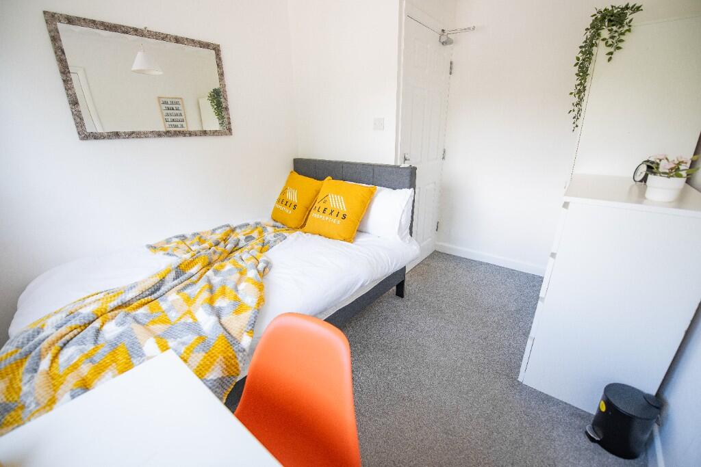 Main image of property: Castle Road, Portsmouth, Hampshire, PO5