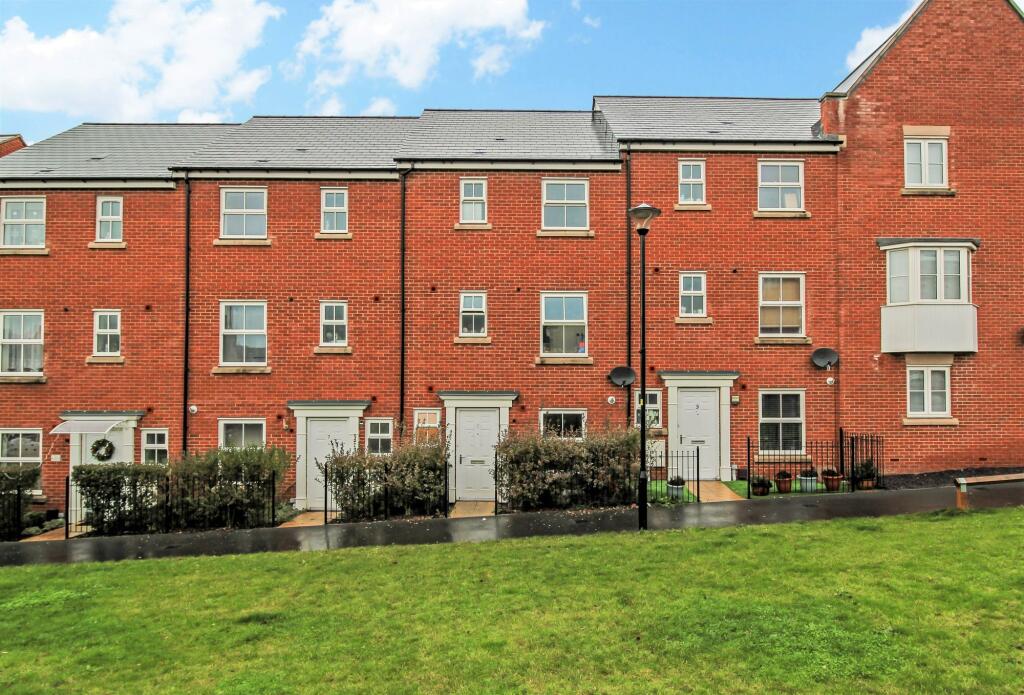 Main image of property: Vaughan Williams Way, Blunsdon St Andrew, SN25