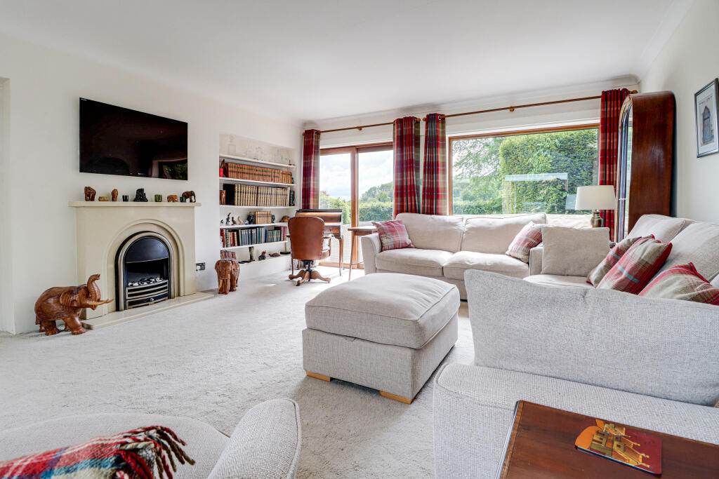 Highclere Drive, Hemel Hempstead, HP3 photo 4