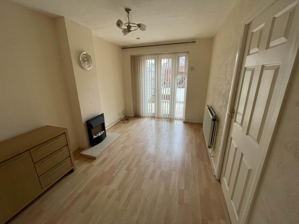 Redwood, Oldham photo 2