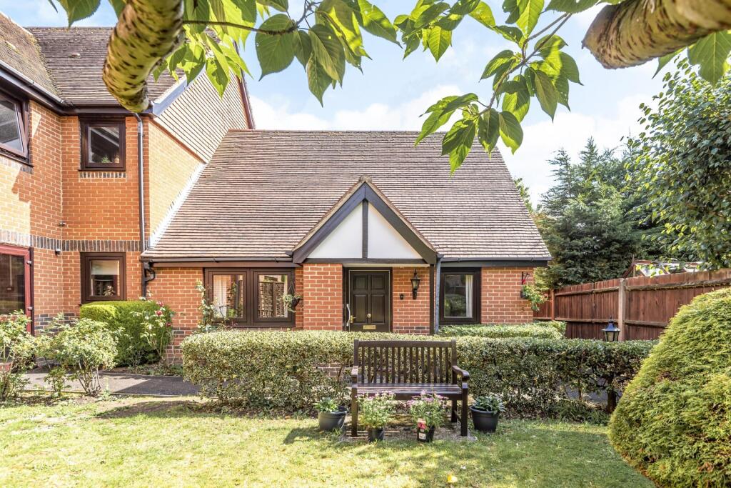 Main image of property: Victoria Court, Henley-on-Thames, Oxfordshire, RG9