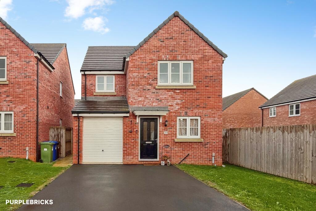 3-bed detached on Exmoor Drive, Scarborough, YO12, £300,000