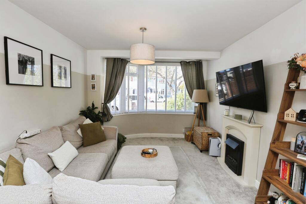 House in Gosport, Hampshire - View 2
