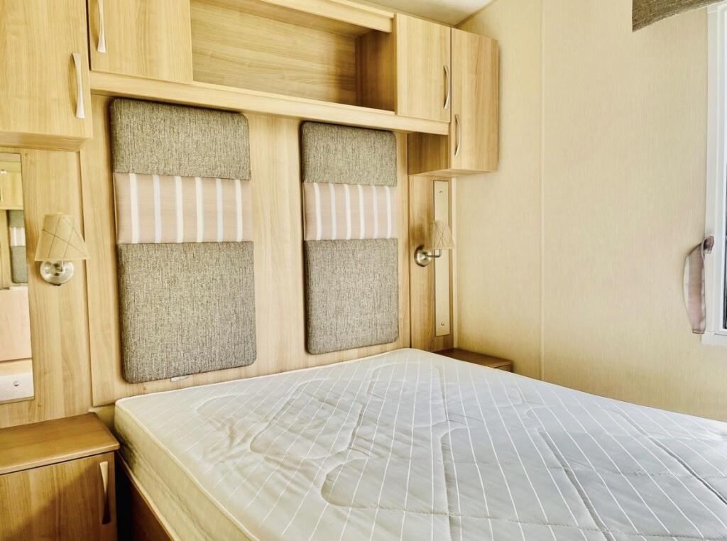 Derwent, Cotswold Hoburne, Broadway Lane, South Cerney, Gloucestershire GL7 5UQ - View 4