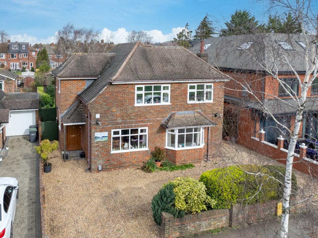 Main image of property: Barnfield Avenue, Luton