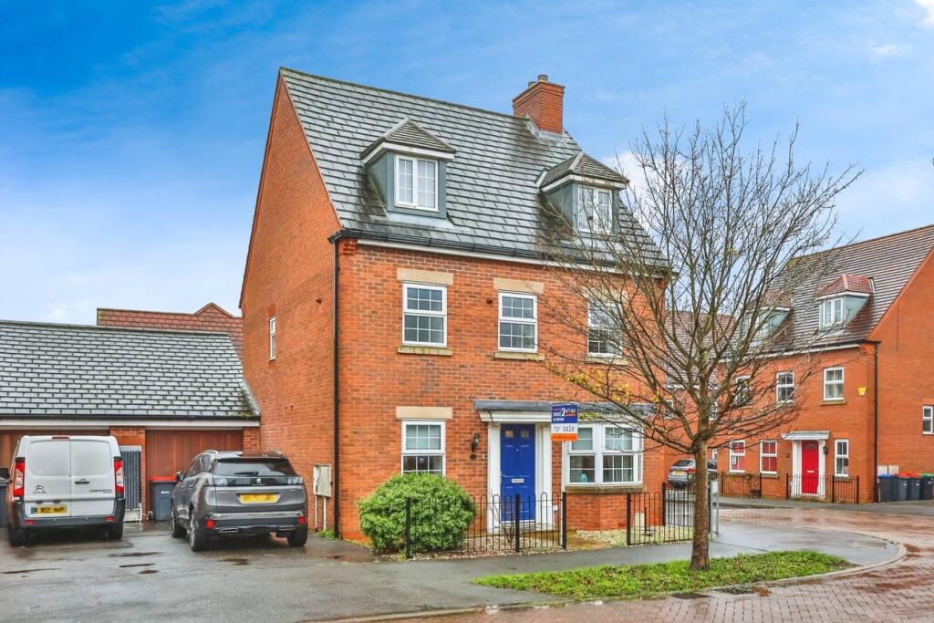 Main image of property: Hawthorne Avenue, Hucknall, Nottingham, NG15