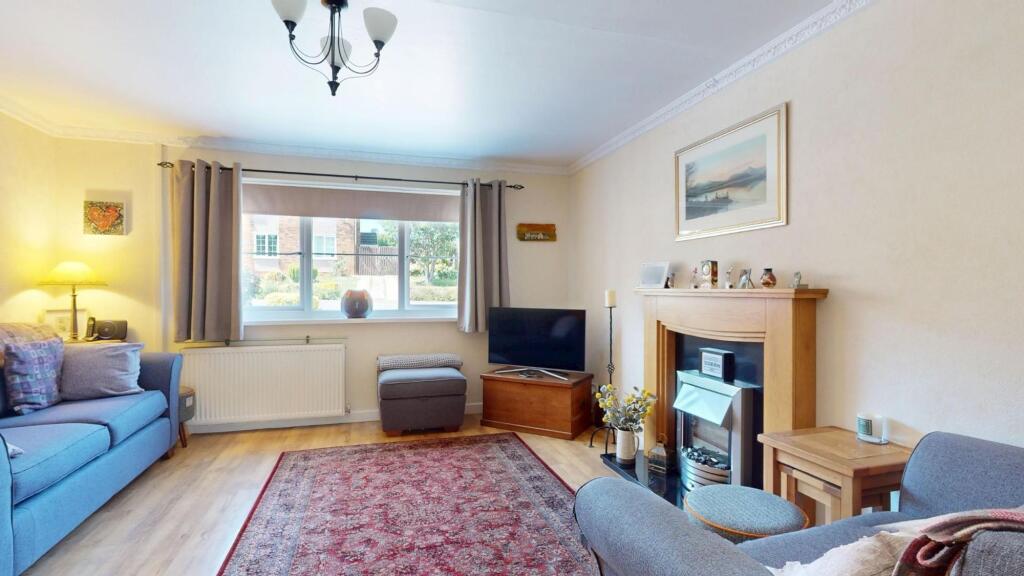House in Llandudno, Efenechtyd - More
