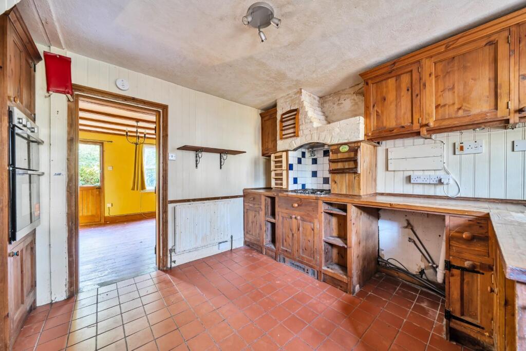 House in Tonbridge and Malling, Wateringbury - More