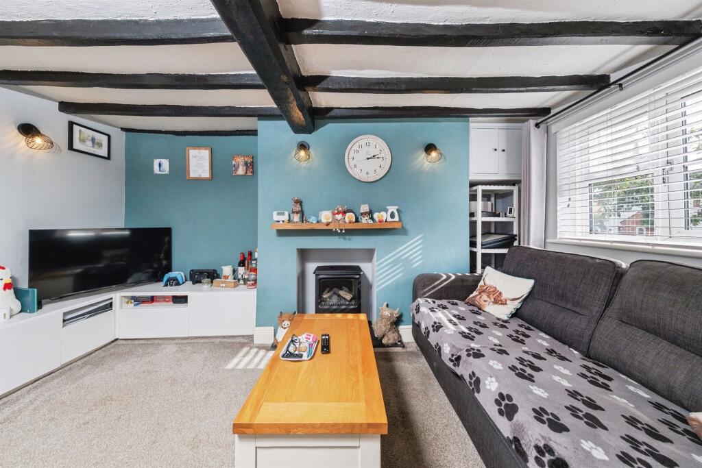Main Street, Gawcott, Buckingham - More