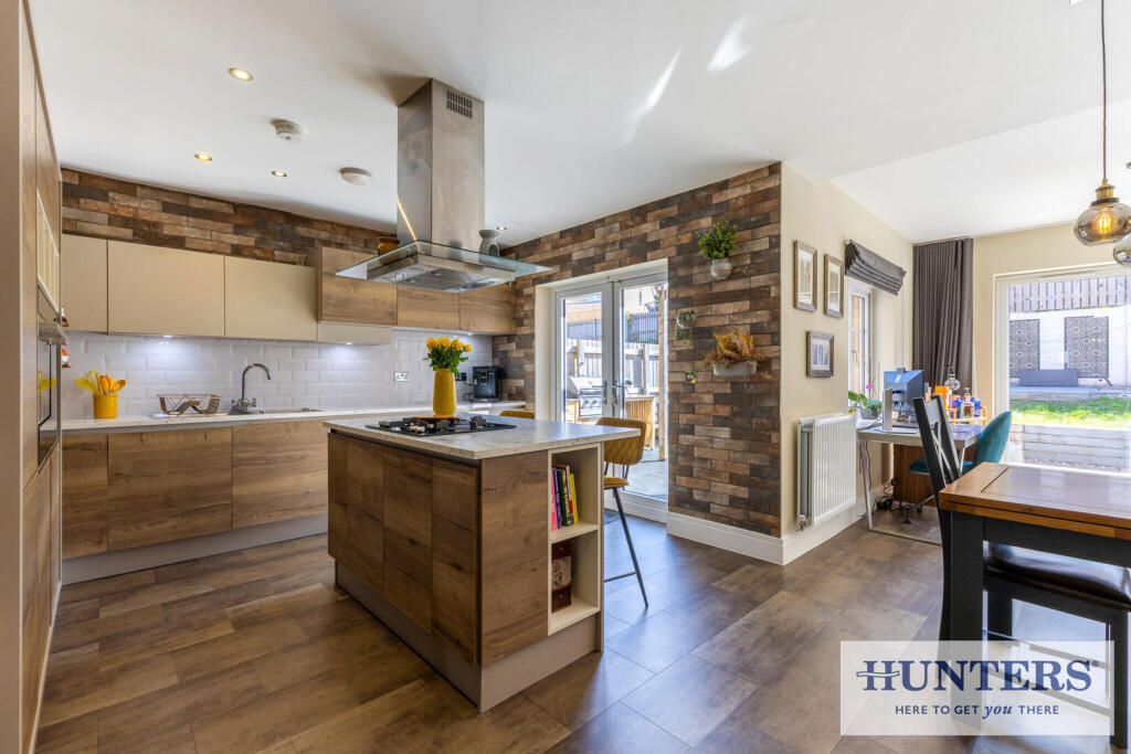 House in Bradford, West Yorkshire - View 4