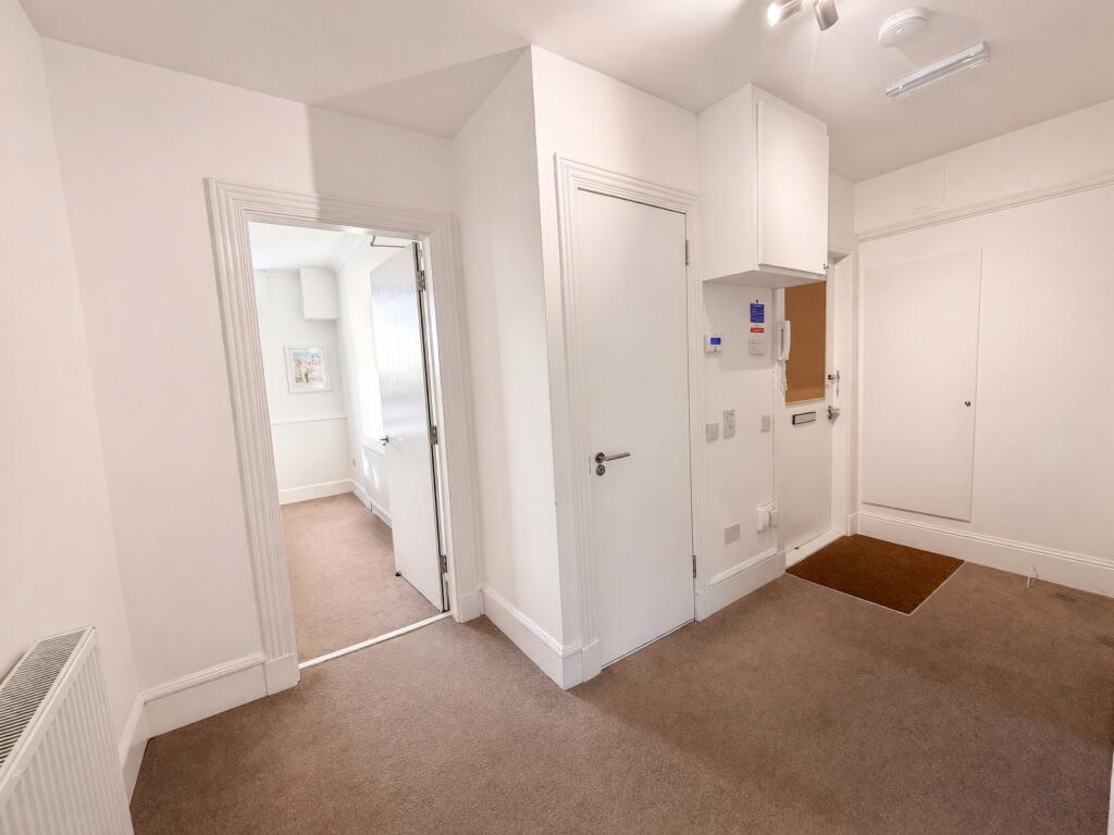 Apartment in Glasgow - View 5