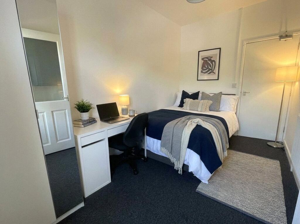 Main image of property: Broad Quay, City Centre, Bristol, BS1