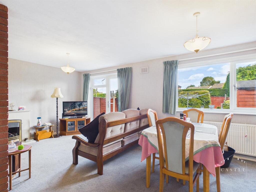 House in Hinckley and Bosworth, Barwell - View 4