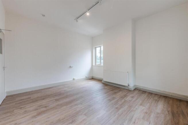Asper - Offices 7 and 8 - Wombourne 7557.jpg