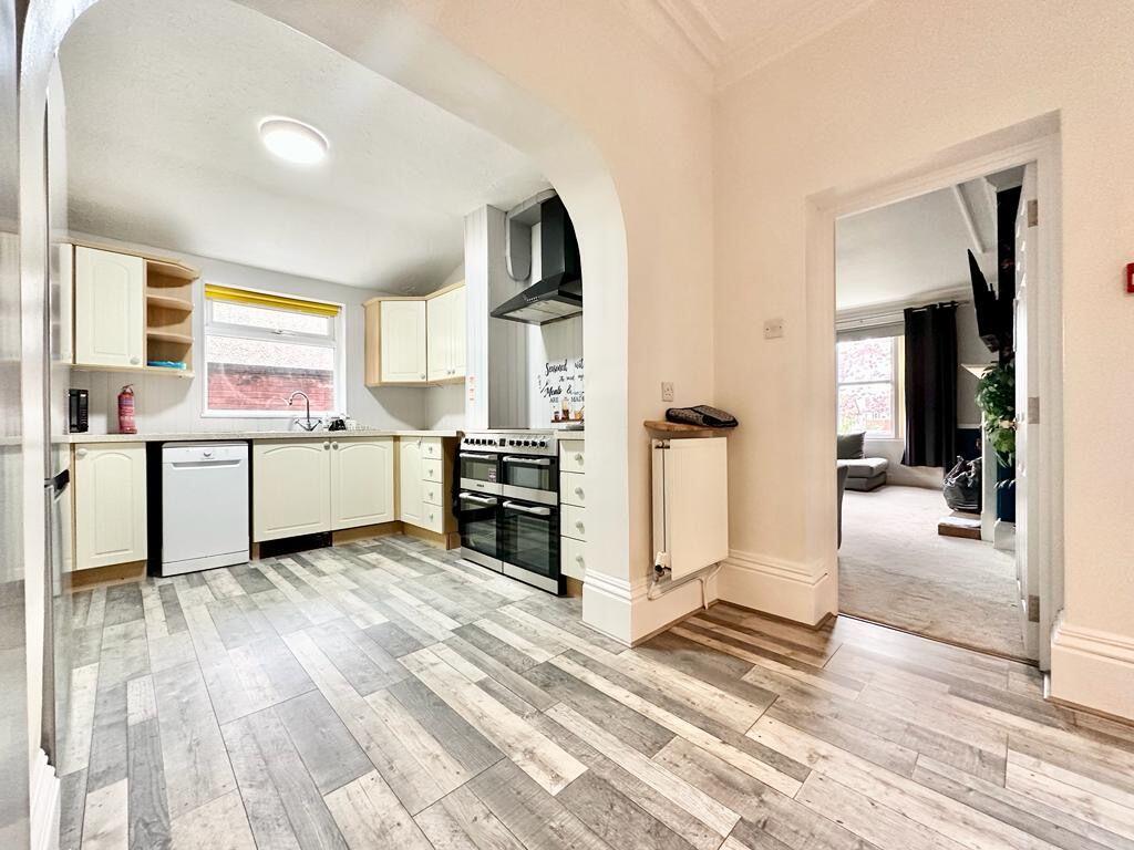 Barnwood Road, Gloucester , GL2 photo 3