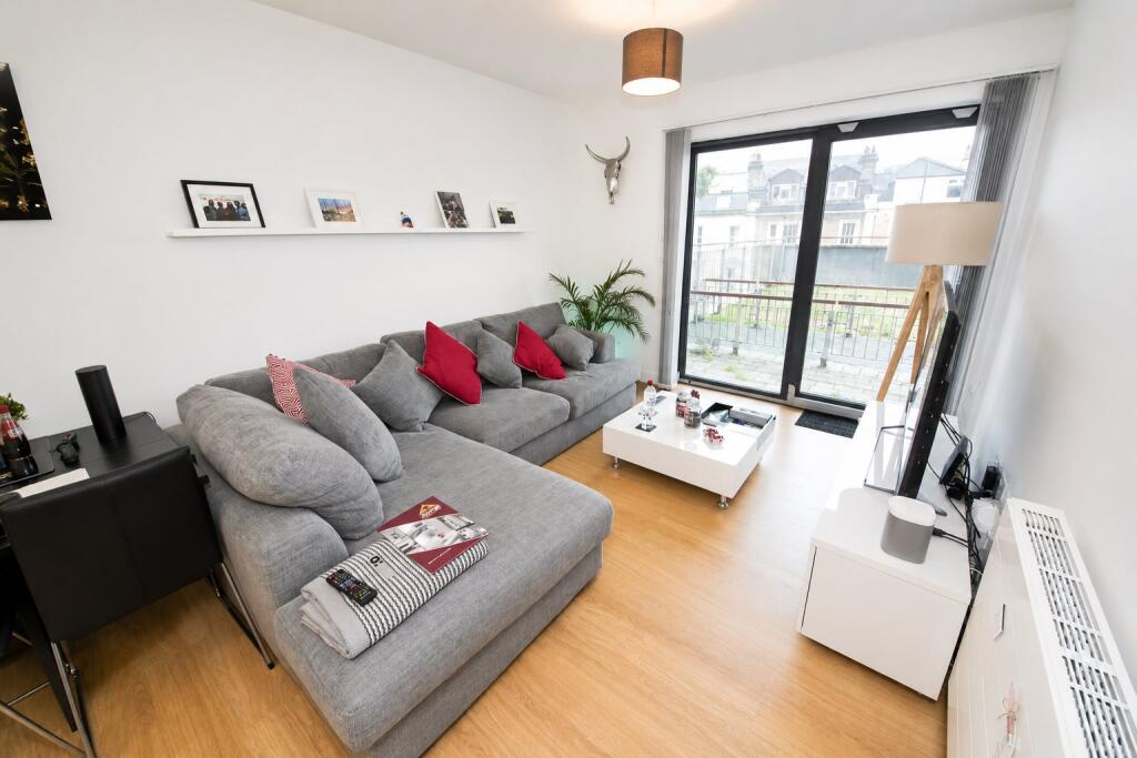 Madeira Road, BOURNEMOUTH, - View 2