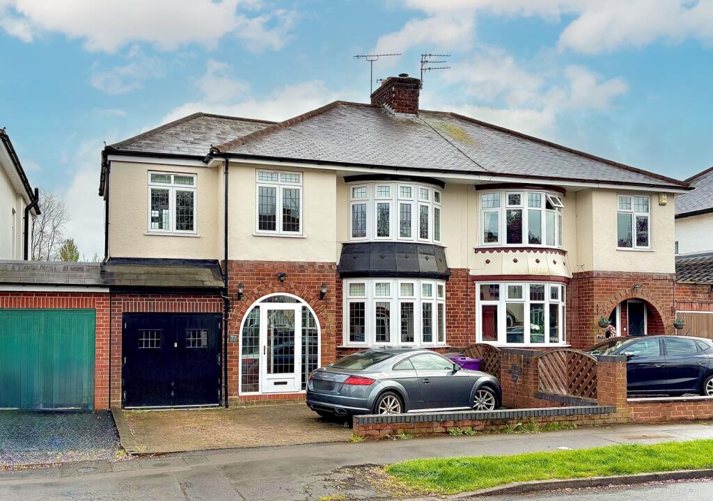 4-bed semi-detached on Uplands Avenue, FINCHFIELD, WV3 8AJ, £400,000