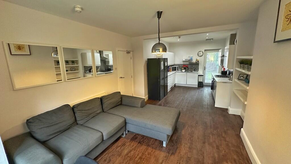 6-bed terraced on Old Moat Lane, Manchester, £455,000