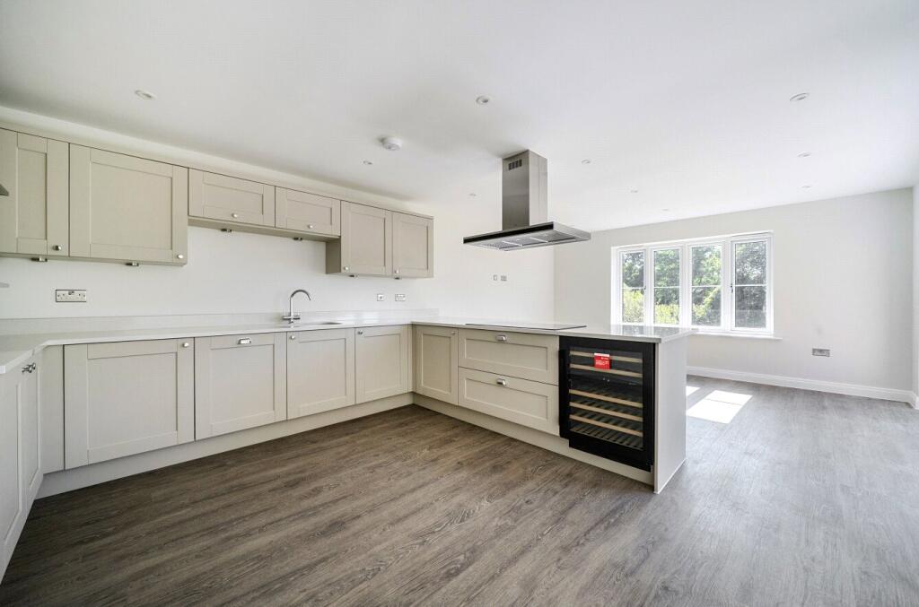 House in Stratfield Mortimer, West Berkshire - View 3