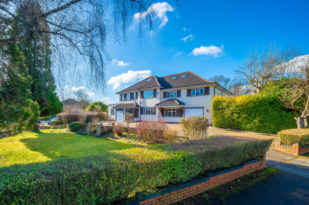 Main image of property: Grassmoor Road, Kings Norton, Birmingham B38 8BP