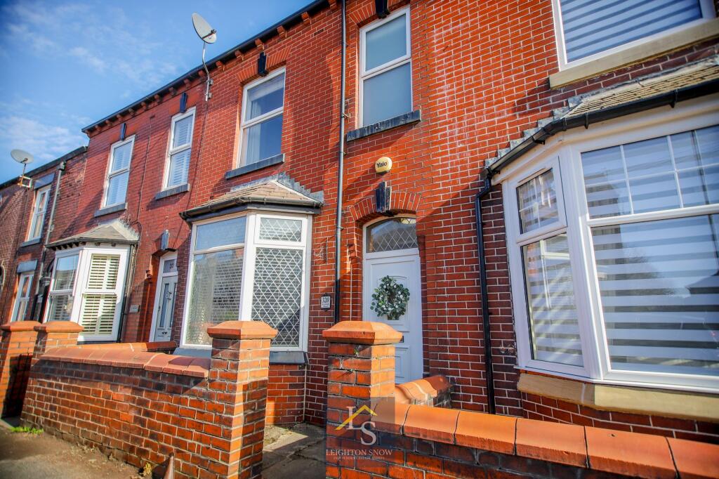 2-bed terraced on Rochdale Road, Royton, OL2, £190,000