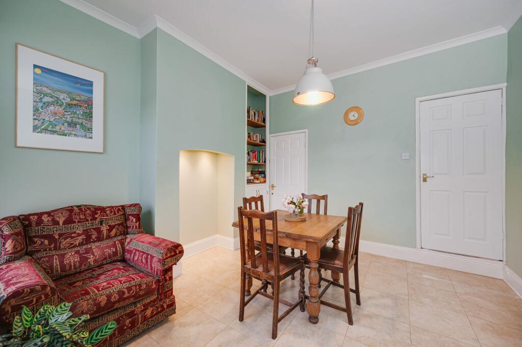 House in Sheffield, Meersbrook Bank, Meersbrook - View 4