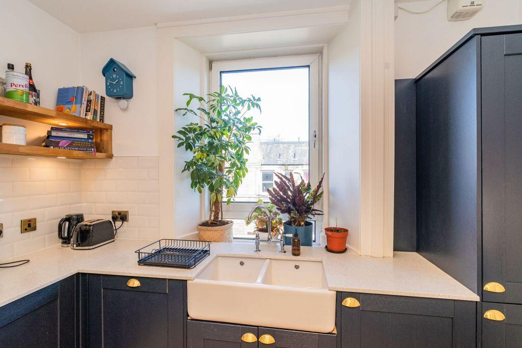 Apartment in Edinburgh, Lorne, Leith - More