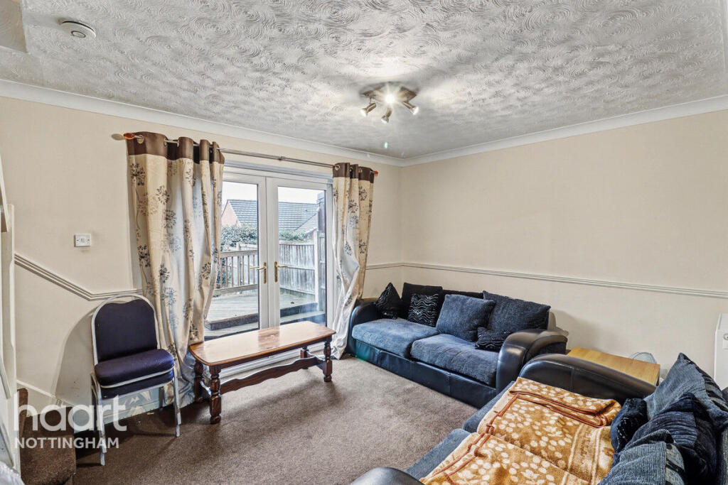 St Augustines Close, New Basford, Nottingham photo 3
