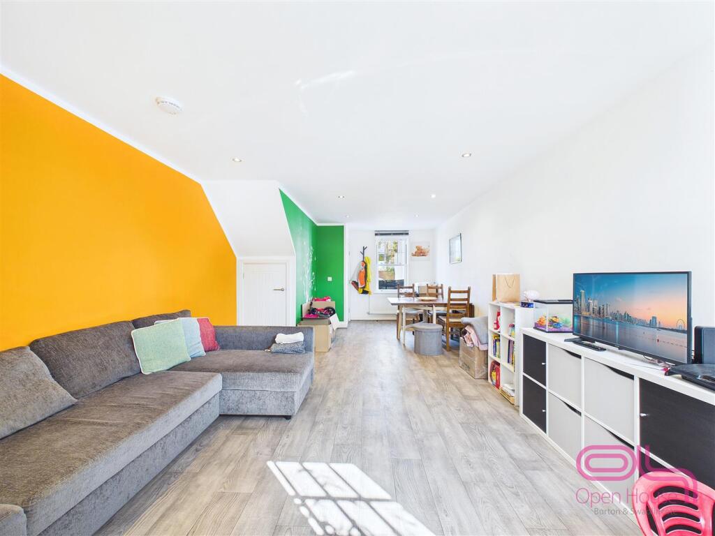 House in Swadlincote, Newhall - View 5