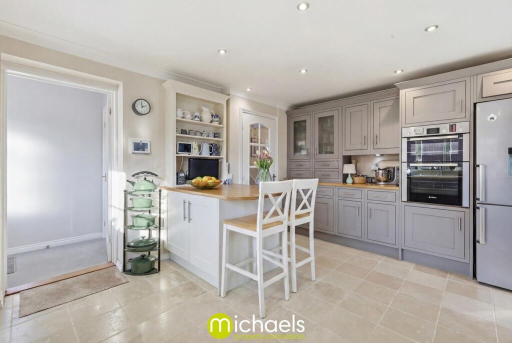 Heron Close, Stanway, Colchester, CO3 photo 4