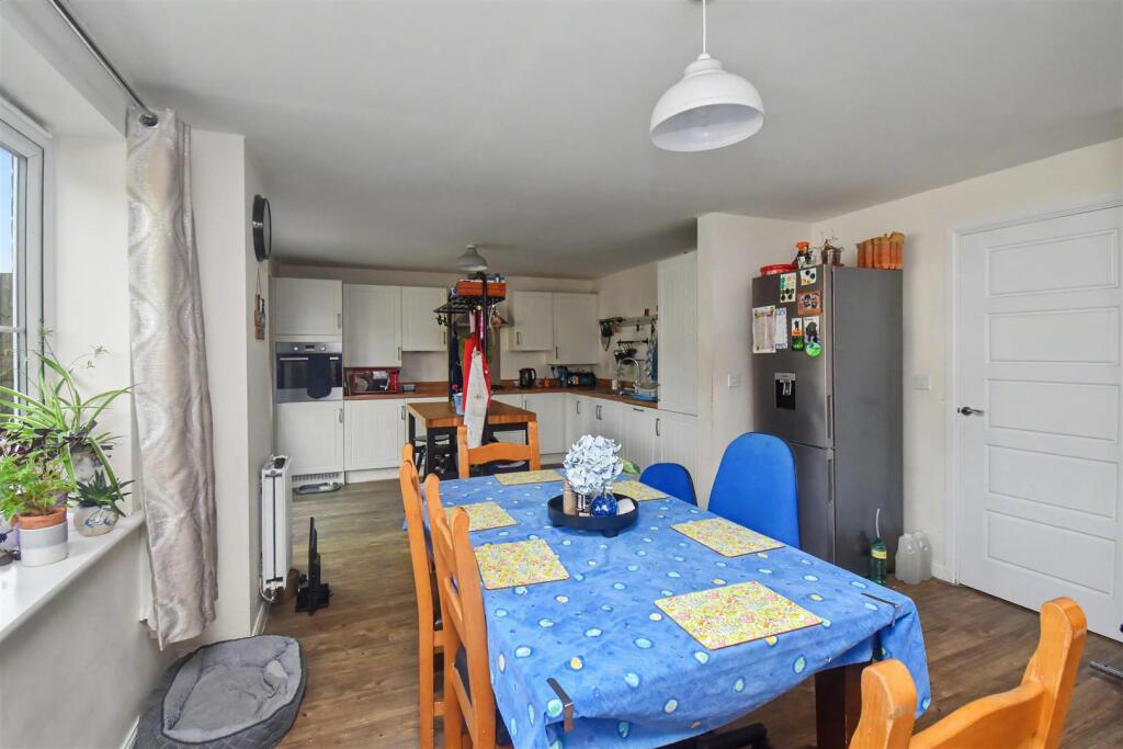 House in Corby, North Northamptonshire - View 5