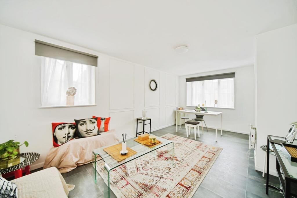 Main image of property: Cygnet Close, London