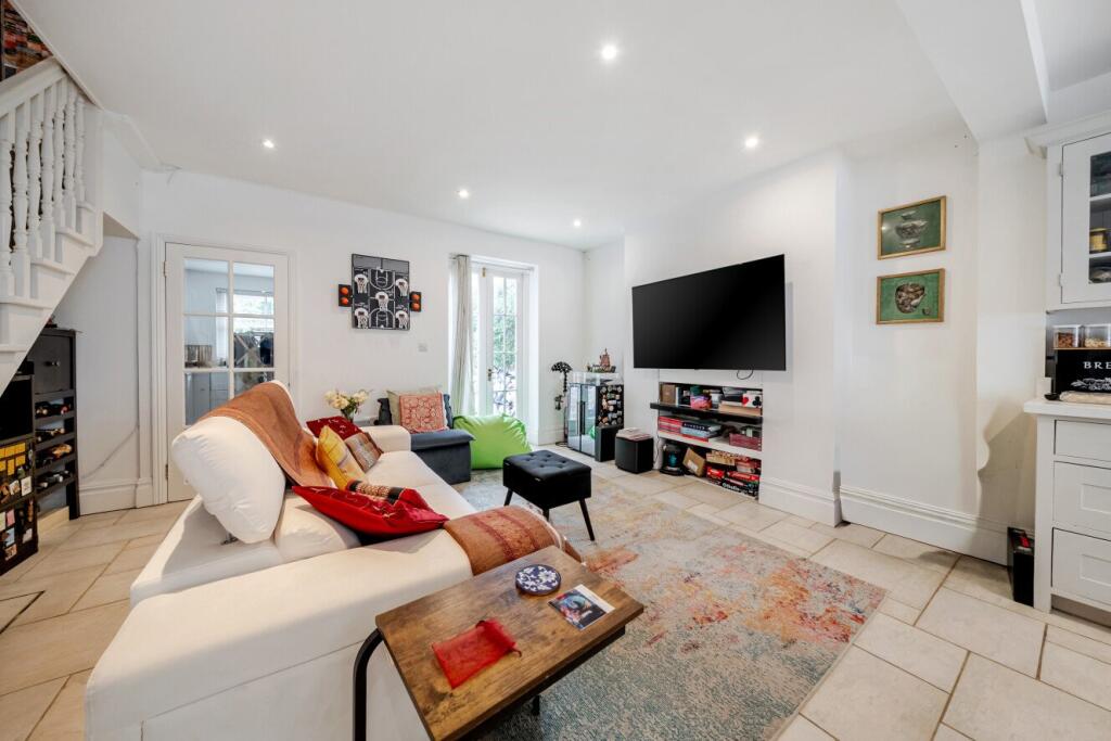 House in London - More