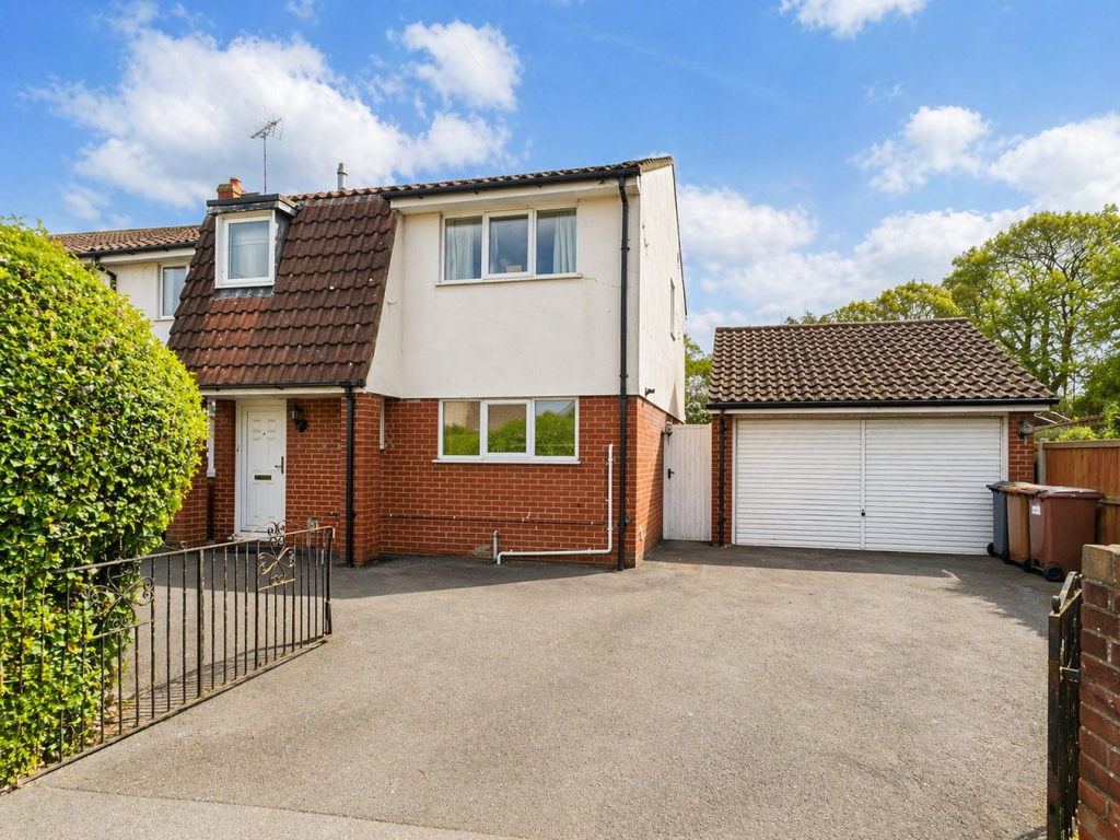 Main image of property: New London Road, Chelmsford, CM2
