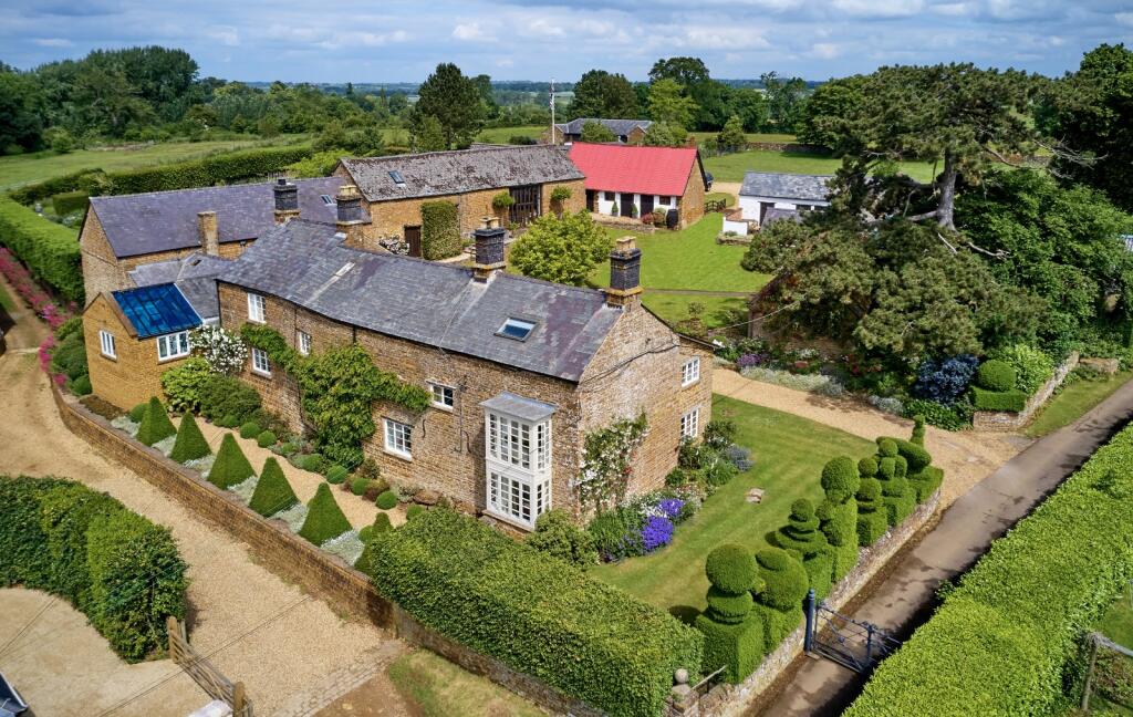 Main image of property: Upper Wardington, Nr Banbury, Oxfordshire