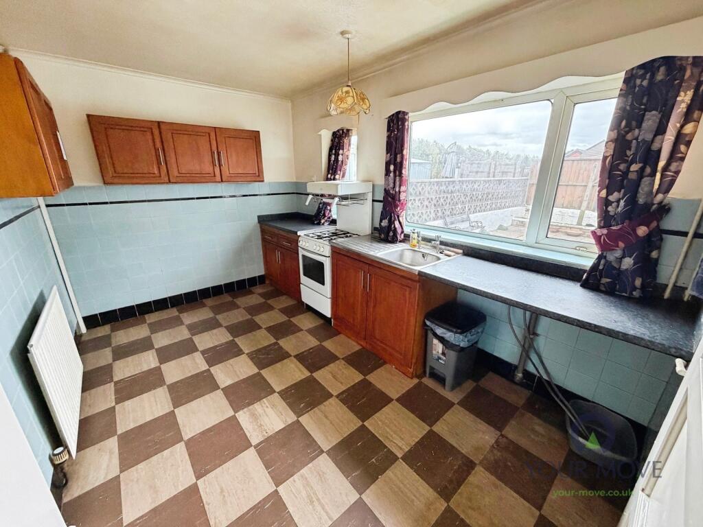 House in Stoke-on-Trent - View 3