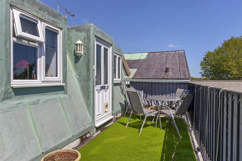 Main image of property: Goring Road, Goring-By-Sea