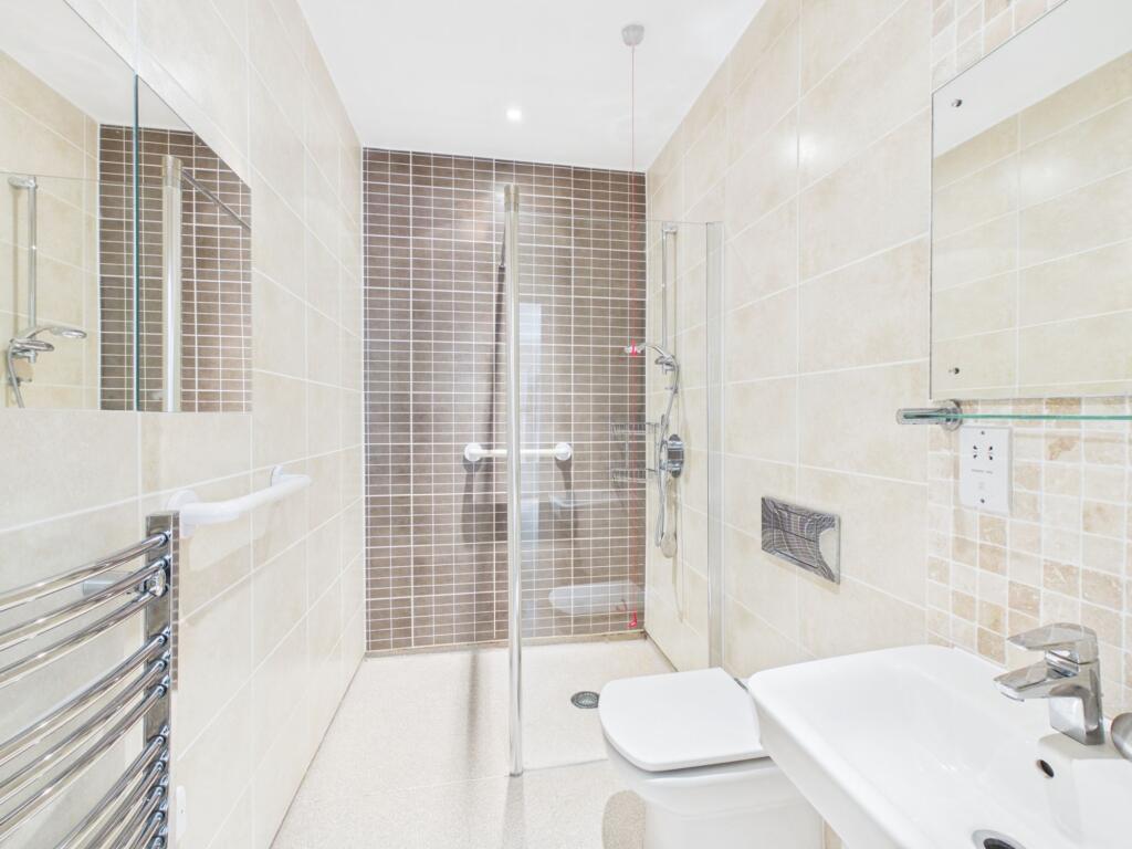 Apt 26, Boughton Hall Filkins Lane, Chester - CH3 5BG - More