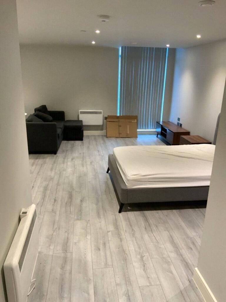 No1 Thames Valley, Wokingham Road, Bracknell, Berkshire, RG42 photo 4