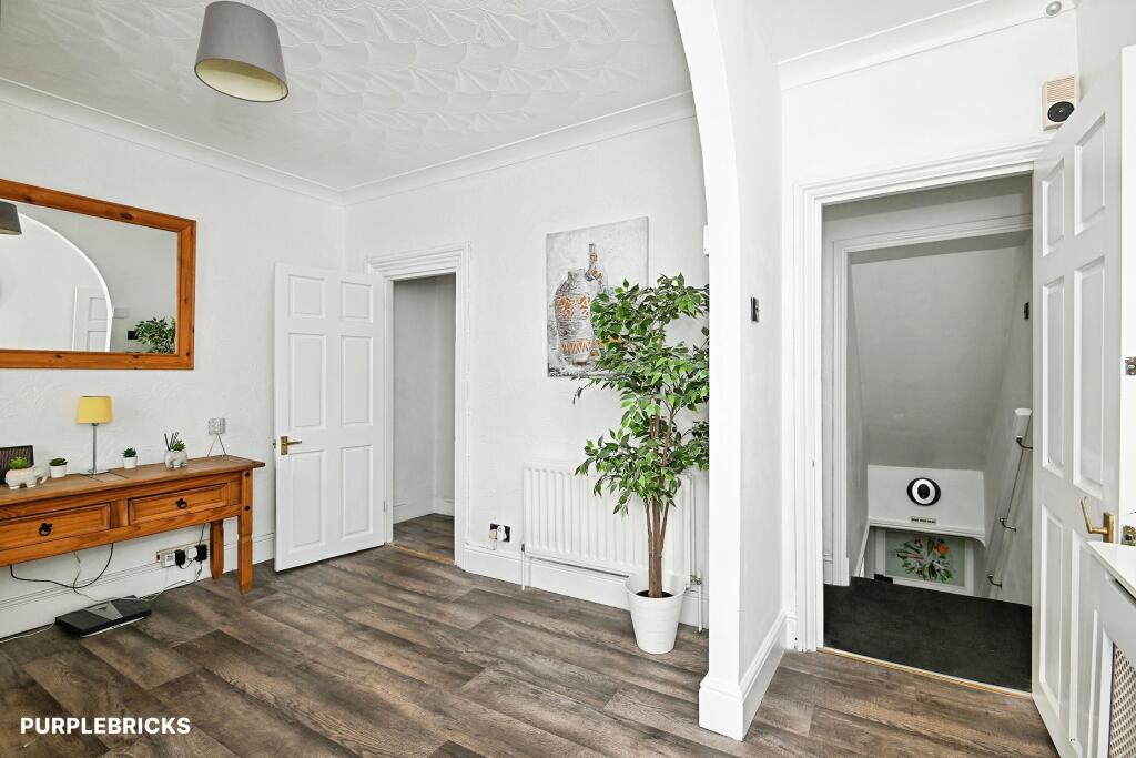 House in Gillingham, Medway - More