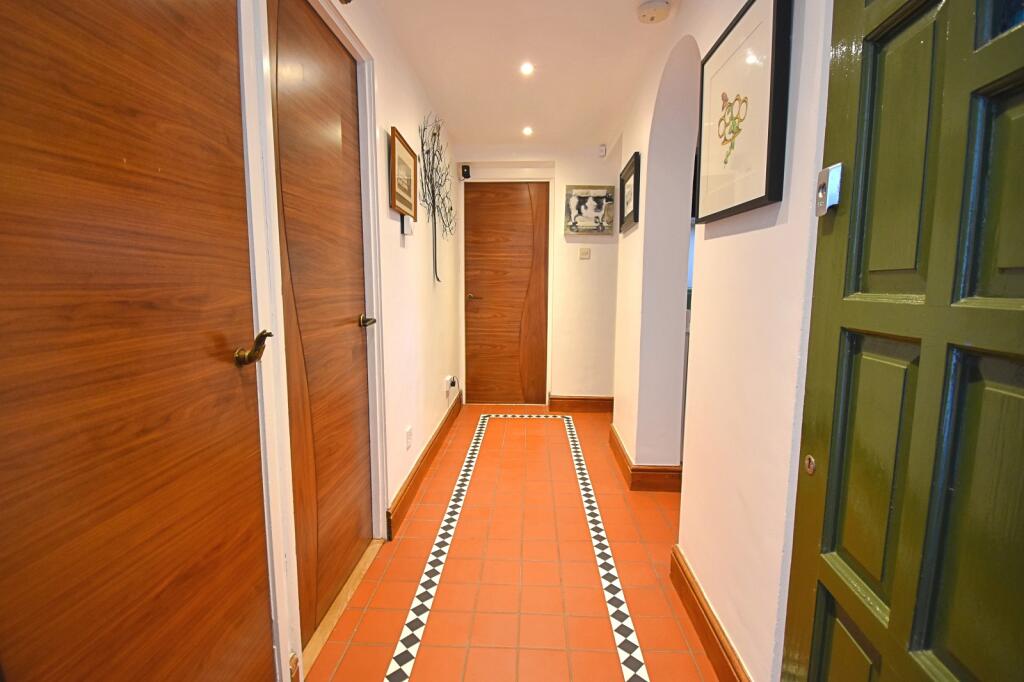 Apartment in London - View 4