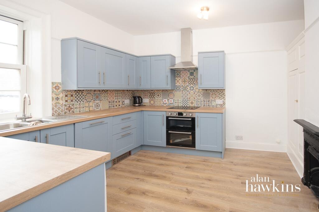 Main image of property: High Street, Royal Wootton Bassett, SN4