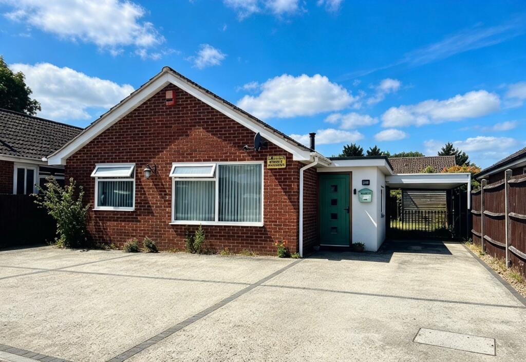 Main image of property: Sycamore Drive, Southampton, SO45