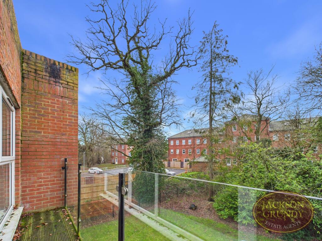 Apartment in Duston, Marina Park, Upton - View 5