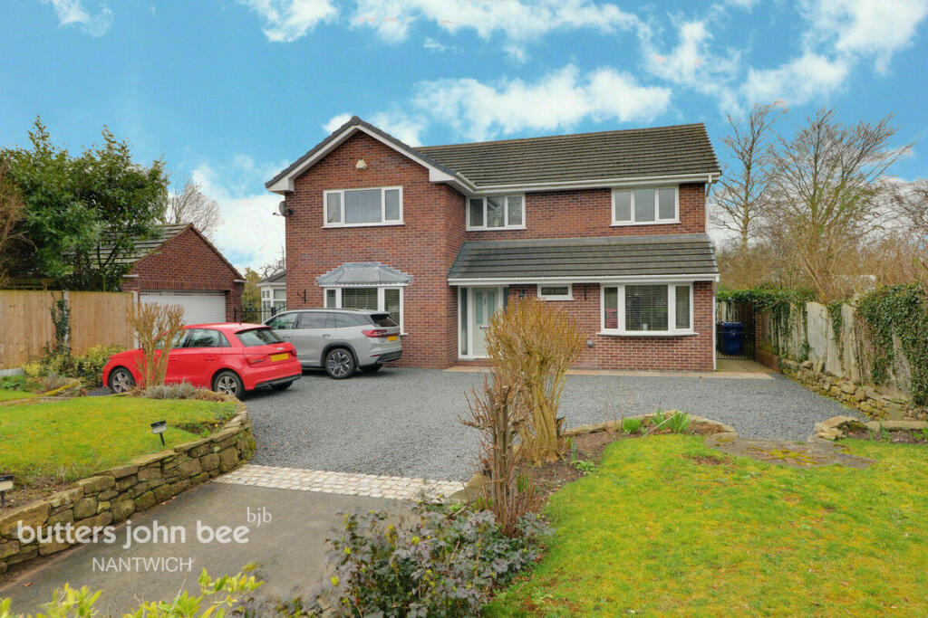 4-bed detached on New Road, Wrinehill, £650,000