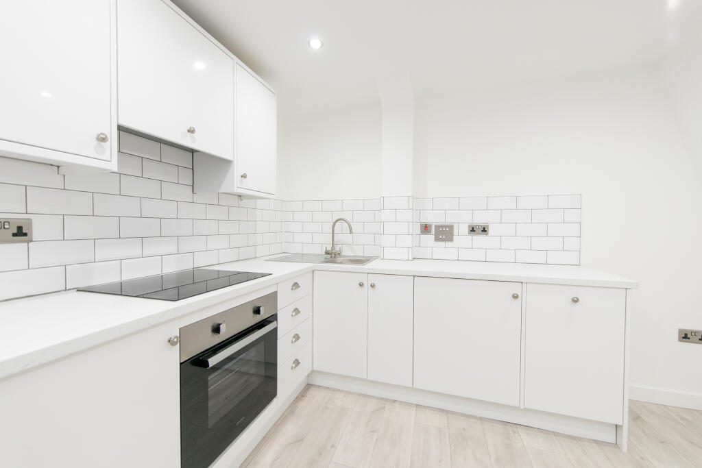 Apartment in Ipswich - View 3
