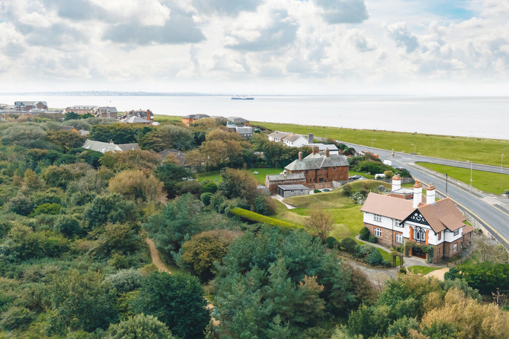 Main image of property: 23 Park Drive, Blundellsands, L23