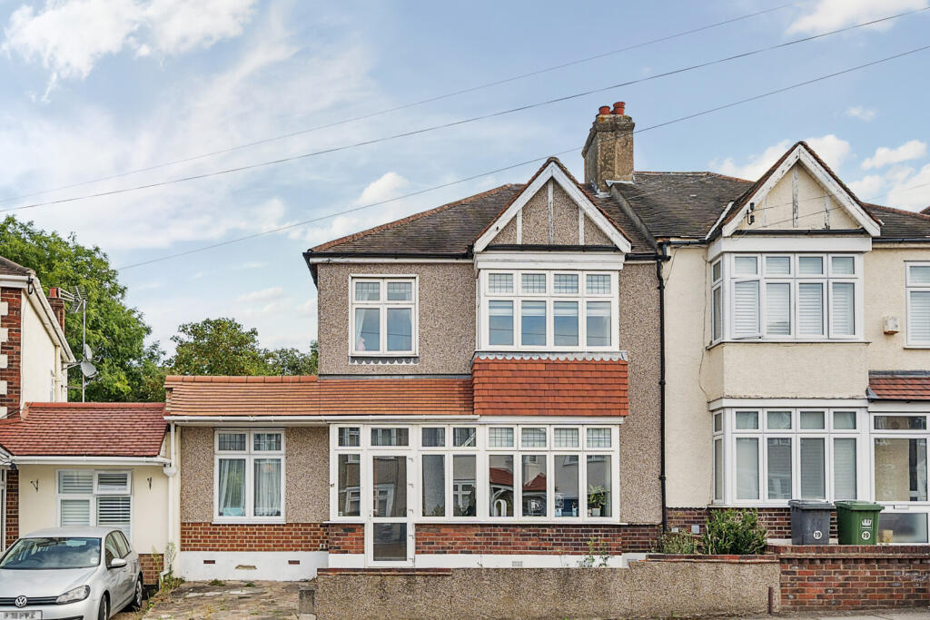 House in London, Burnt Ash, Chinbrook - View 2